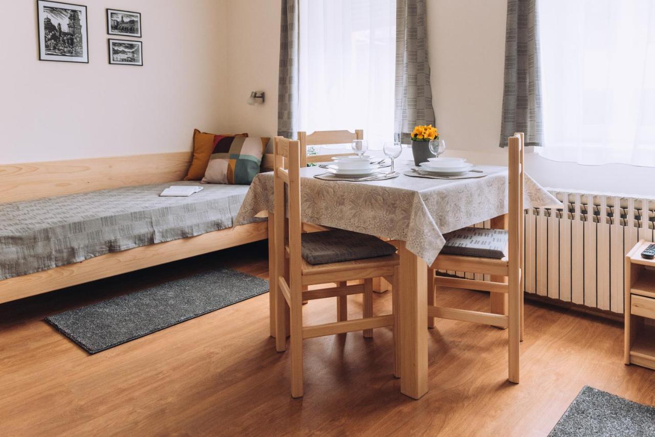 Apartman Ady 6 Senta Exterior foto